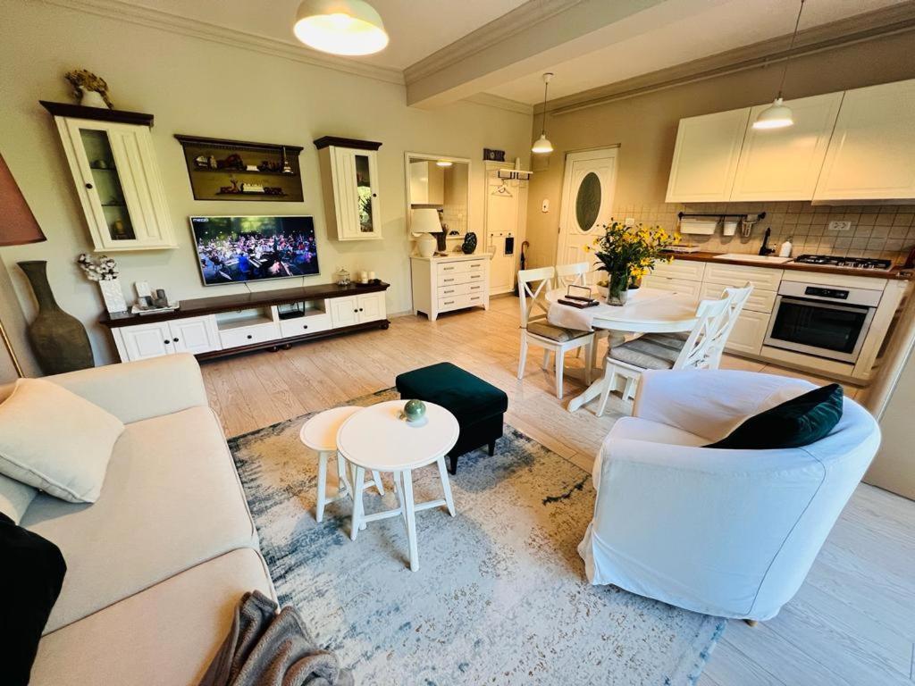 Mvs Apartment Giroc Exteriér fotografie